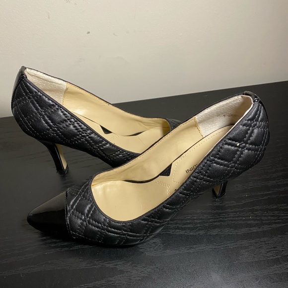 Adrienne Vittadini Heels Size 7M - Picture 2 of 3